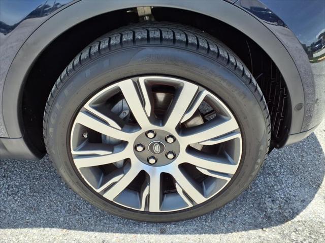 used 2019 Land Rover Discovery car, priced at $24,994