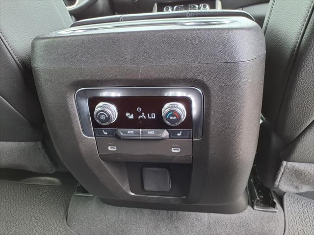 used 2024 GMC Yukon car, priced at $68,994