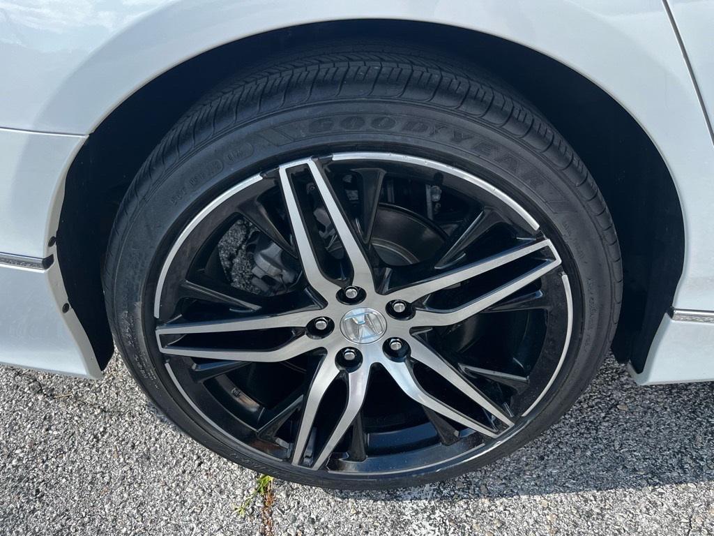 used 2022 Honda Accord Hybrid car, priced at $25,484