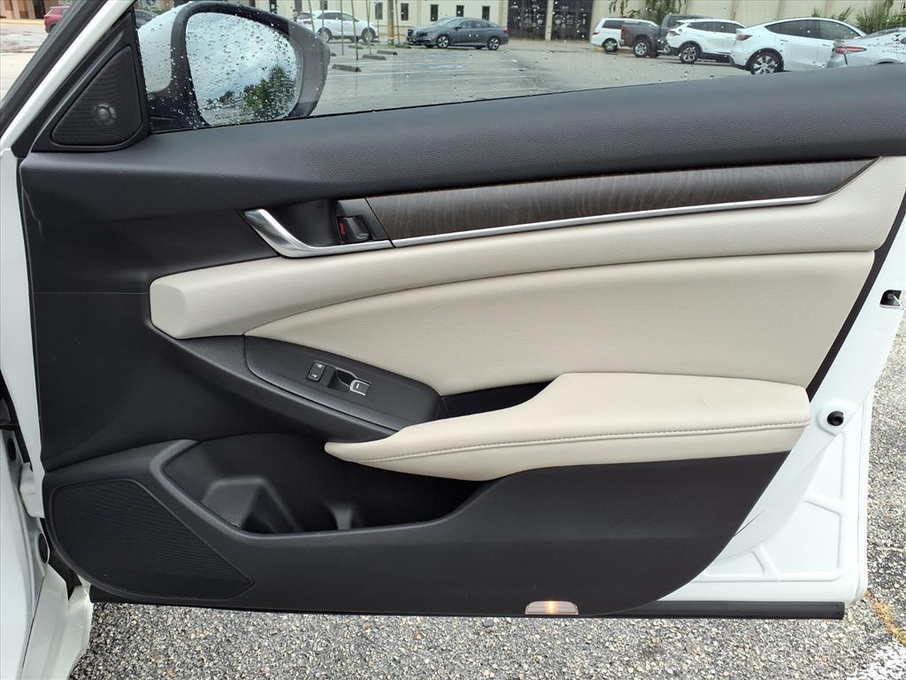 used 2022 Honda Accord Hybrid car, priced at $26,484