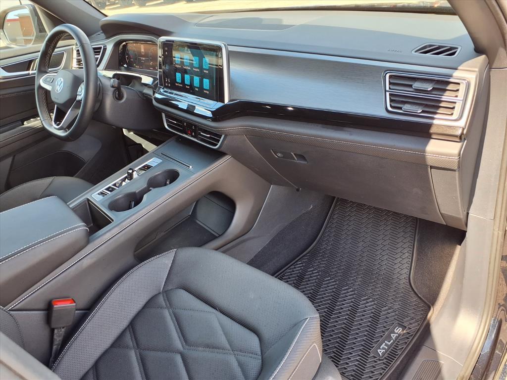 used 2025 Volkswagen Atlas Cross Sport car, priced at $32,997