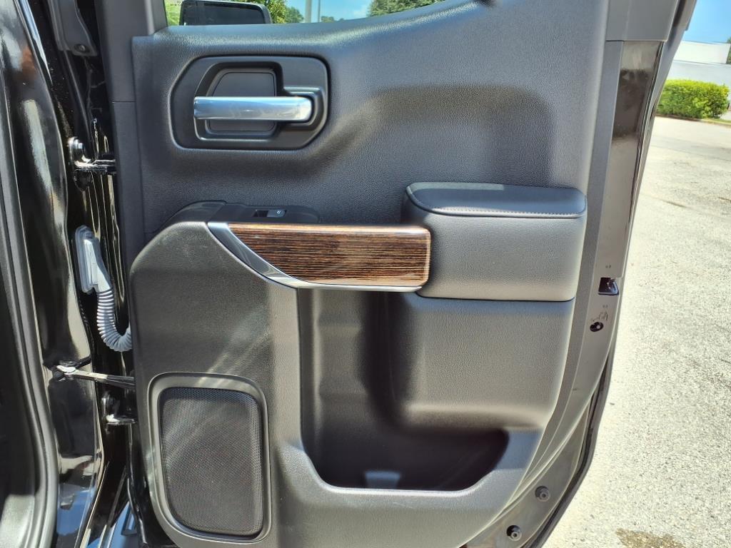 used 2022 GMC Sierra 1500 car, priced at $35,994