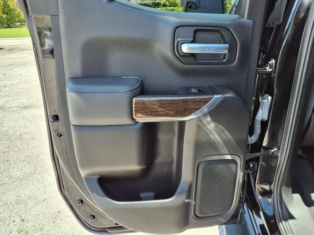 used 2022 GMC Sierra 1500 car, priced at $35,994