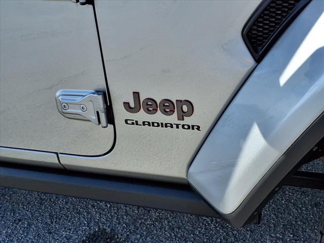 used 2020 Jeep Gladiator car, priced at $31,484