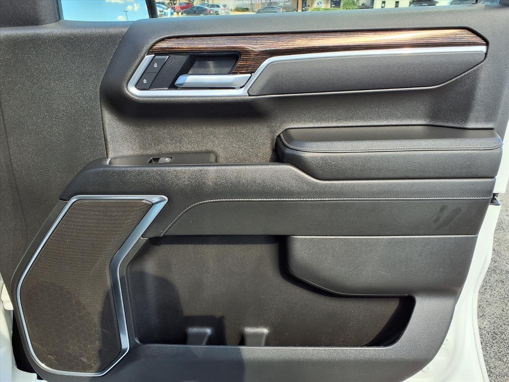 used 2025 GMC Sierra 1500 car, priced at $47,994