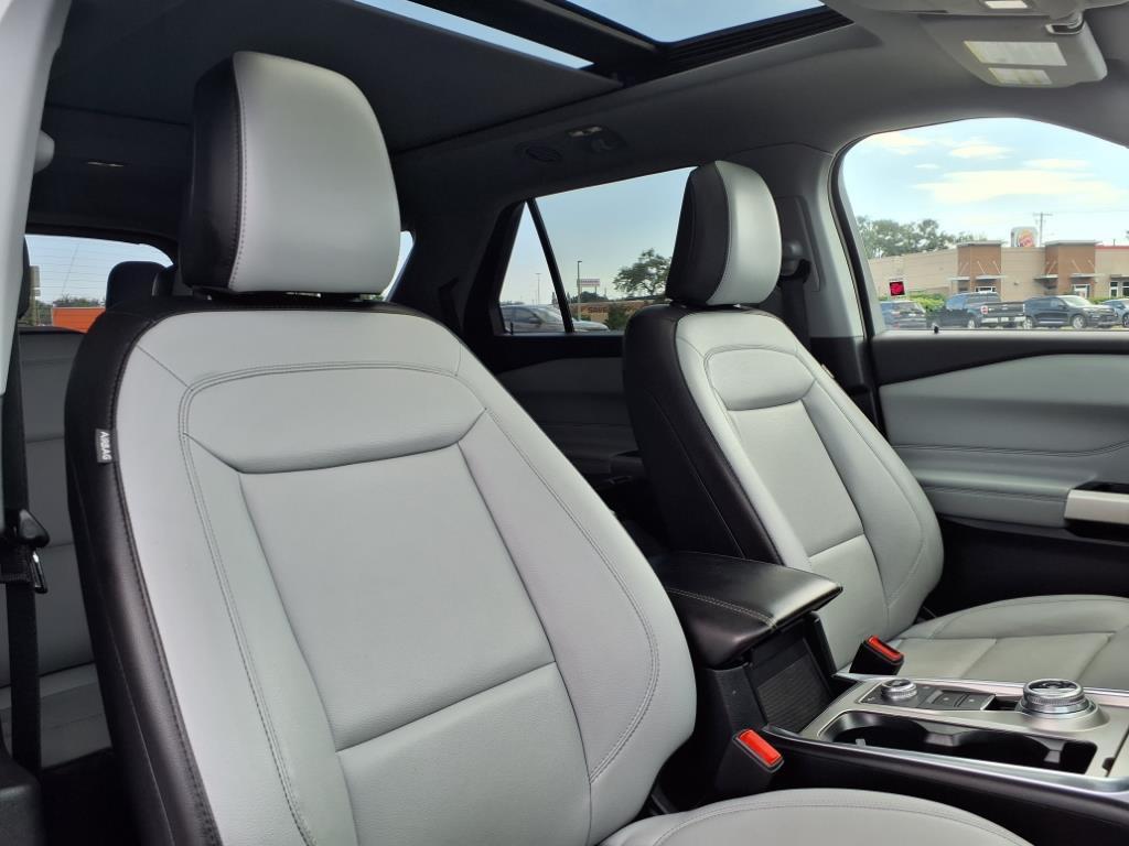 used 2021 Ford Explorer car
