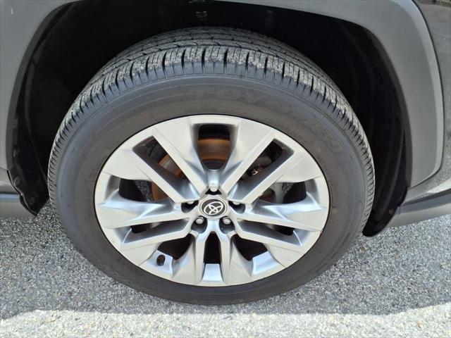 used 2020 Toyota RAV4 car, priced at $23,484