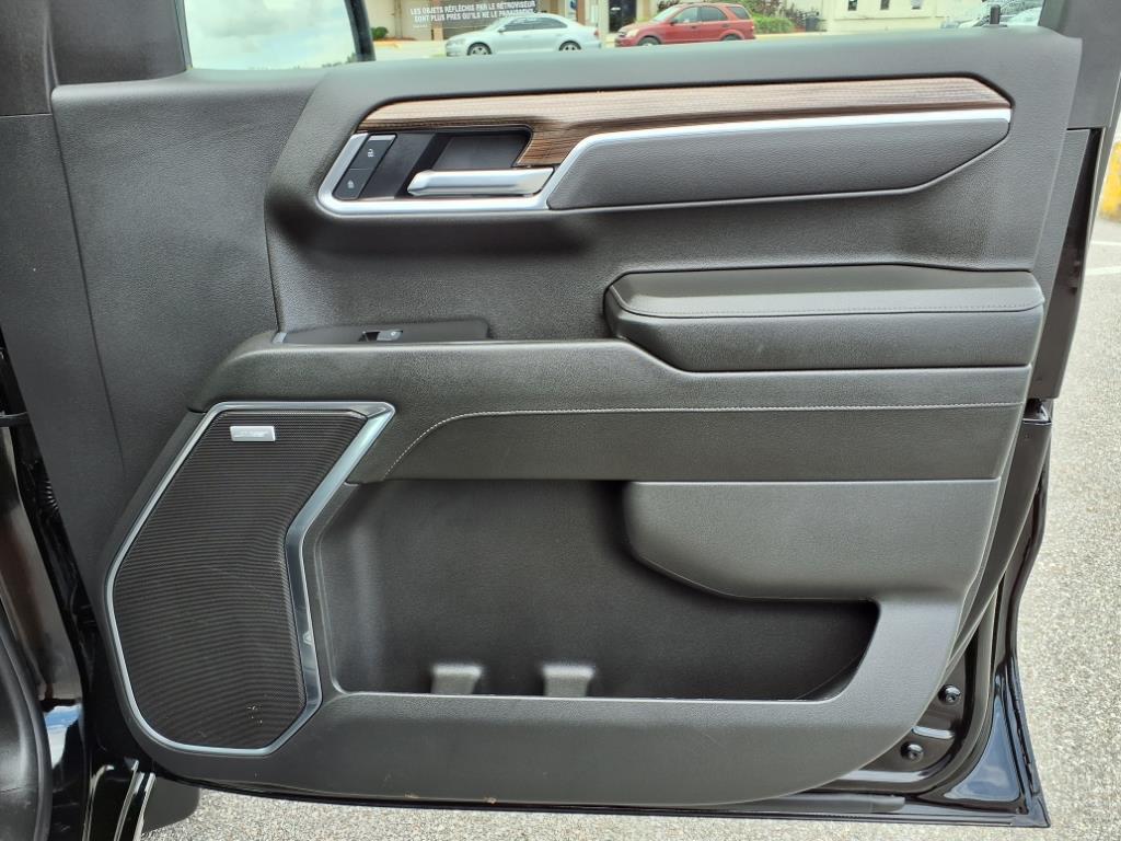 used 2025 Chevrolet Silverado 1500 car, priced at $45,994