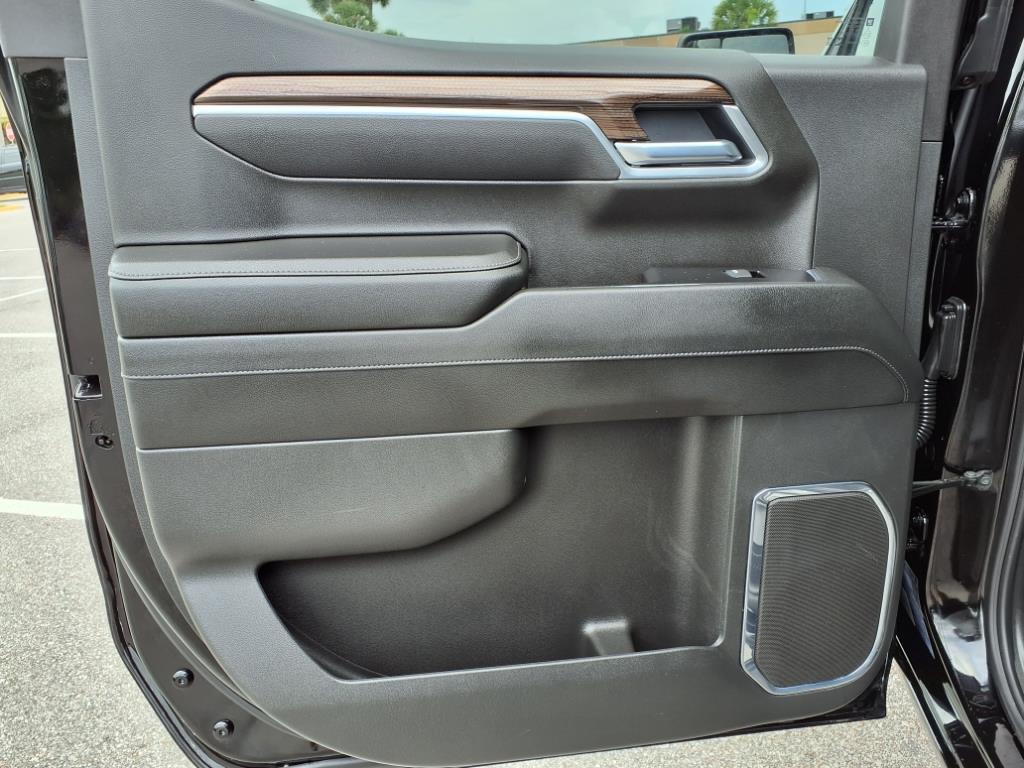 used 2025 Chevrolet Silverado 1500 car, priced at $45,994