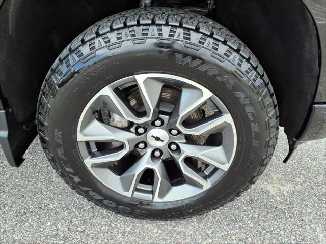used 2025 Chevrolet Silverado 1500 car, priced at $50,994