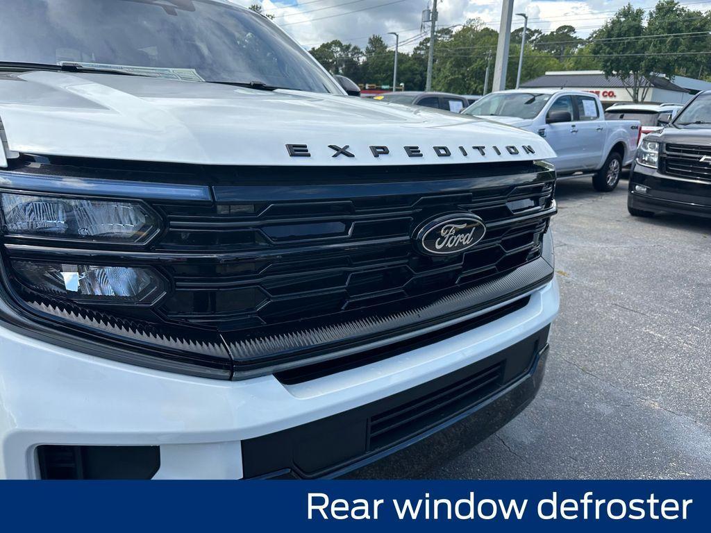 new 2025 Ford Expedition car, priced at $83,280