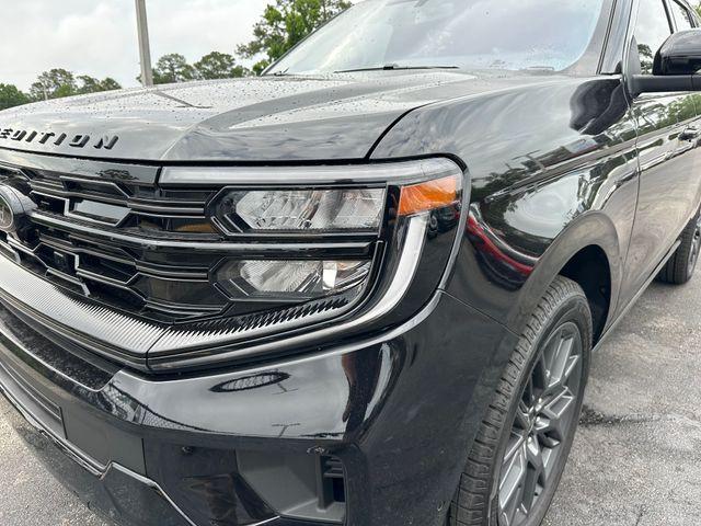 new 2025 Ford Expedition car, priced at $83,170