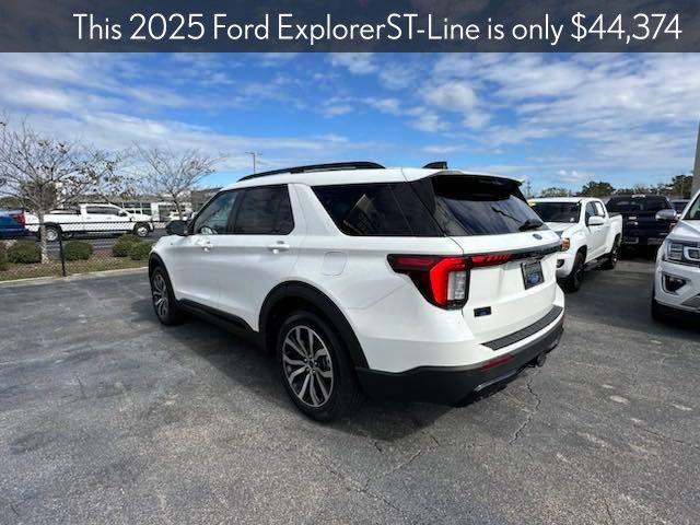 new 2025 Ford Explorer car, priced at $44,374