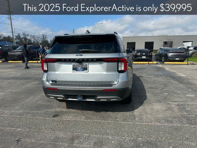 new 2025 Ford Explorer car, priced at $39,995