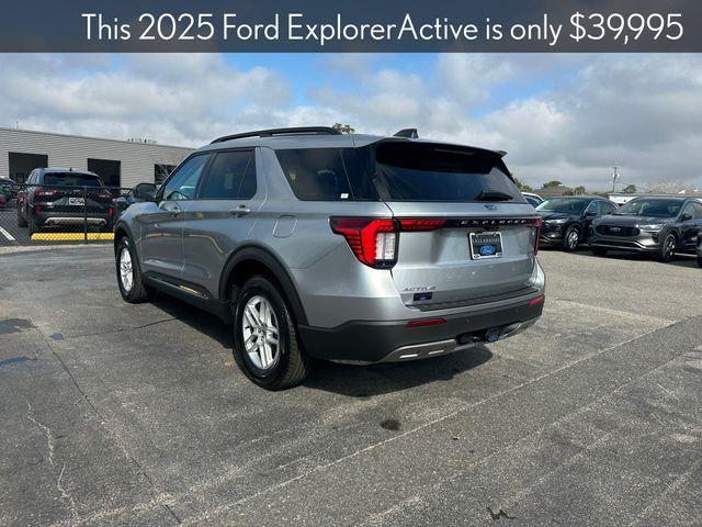 new 2025 Ford Explorer car, priced at $39,995