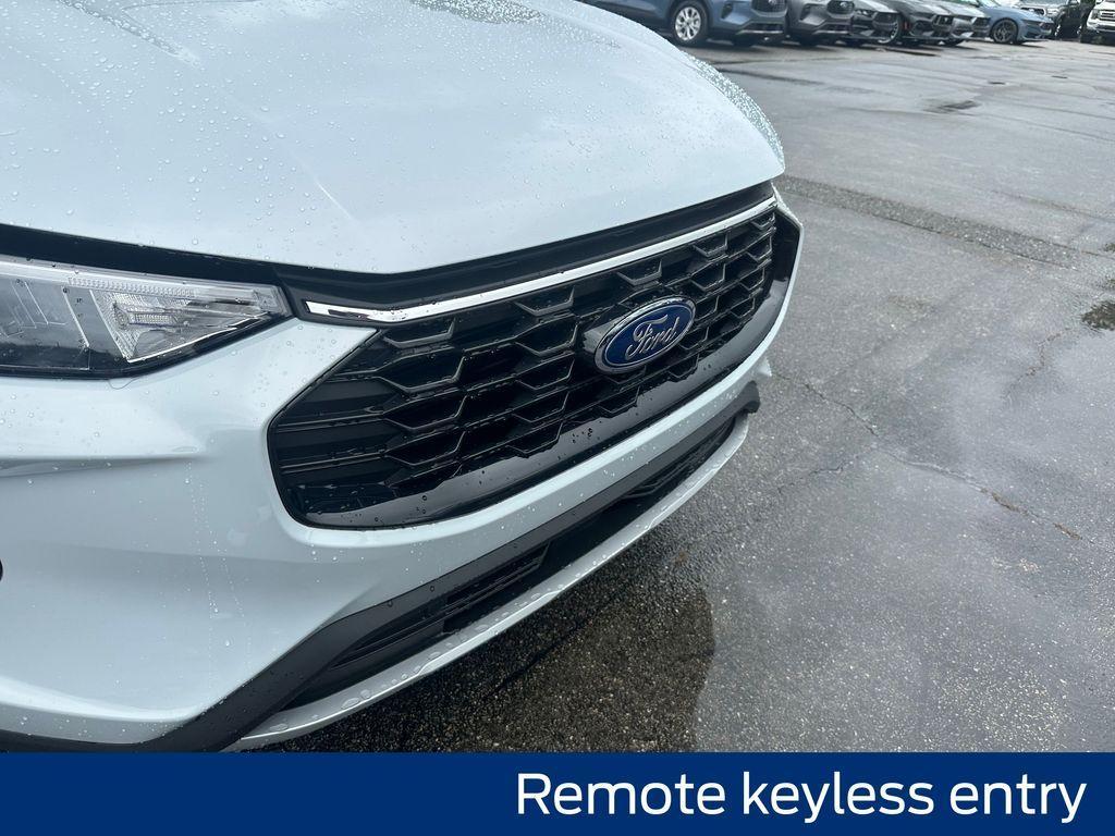 new 2025 Ford Escape car, priced at $28,940