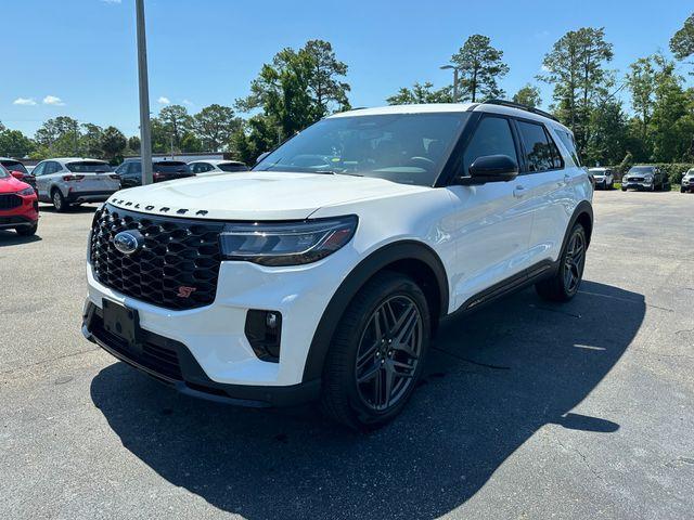 new 2025 Ford Explorer car, priced at $59,885