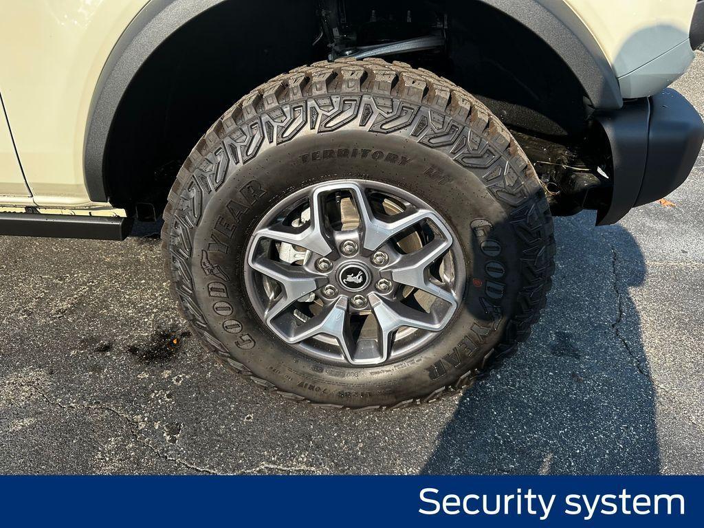 new 2025 Ford Bronco car, priced at $55,733
