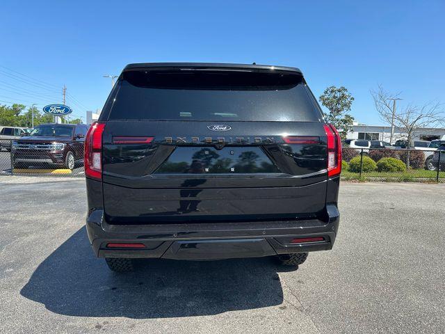 new 2025 Ford Expedition car, priced at $83,025