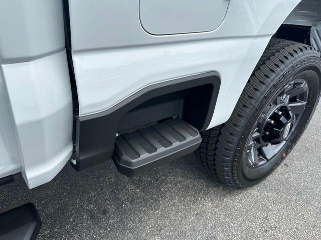 new 2025 Ford F-250 car, priced at $71,840