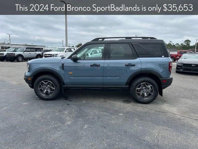 new 2024 Ford Bronco Sport car, priced at $35,653