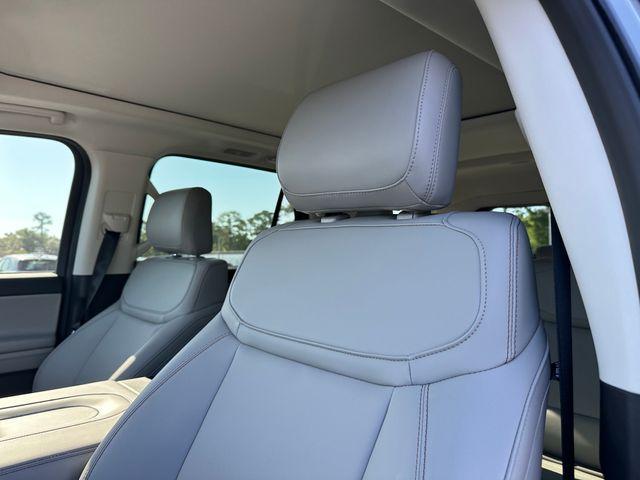 new 2025 Ford Expedition car, priced at $69,665