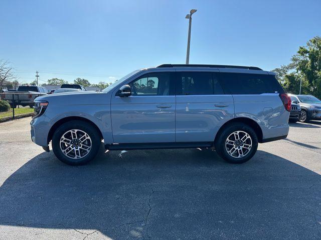 new 2025 Ford Expedition car, priced at $69,665