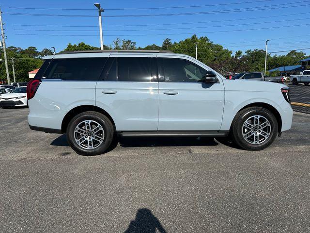 new 2025 Ford Expedition car, priced at $69,665