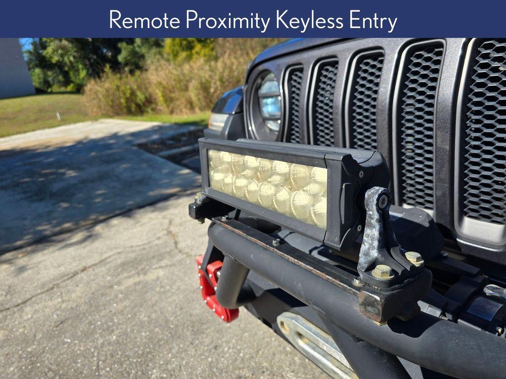 used 2018 Jeep Wrangler Unlimited car, priced at $27,881