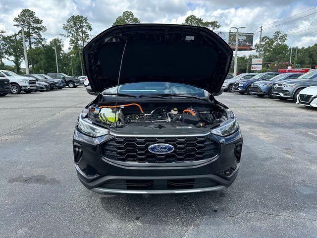 new 2025 Ford Escape car, priced at $31,267