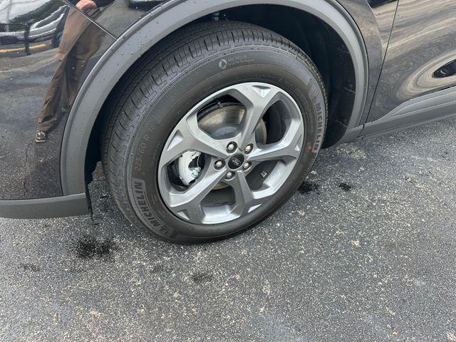 new 2025 Ford Escape car, priced at $31,267