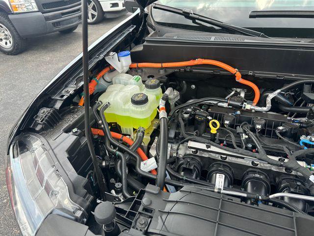 new 2025 Ford Maverick car, priced at $29,485