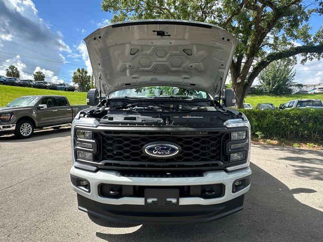 new 2025 Ford F-250 car, priced at $72,670