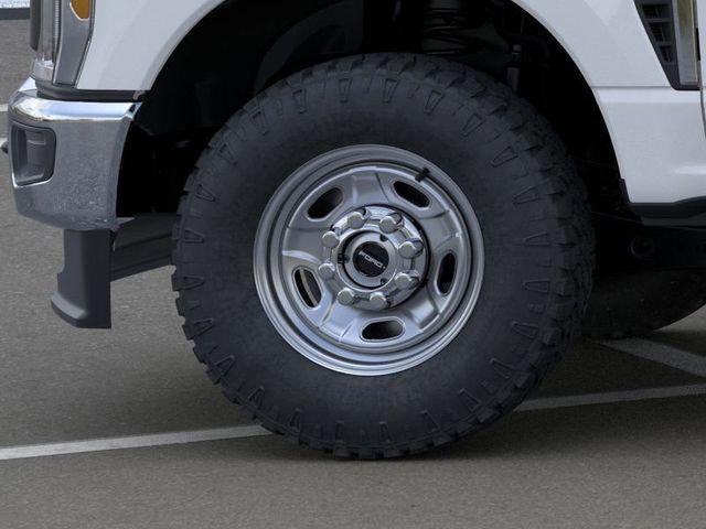 new 2025 Ford F-250 car, priced at $71,300