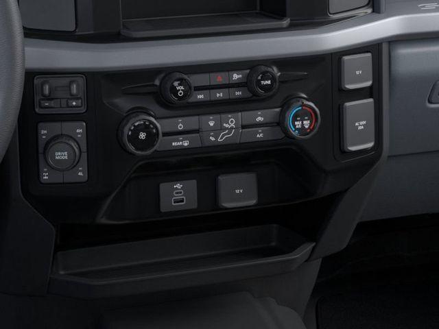new 2025 Ford F-250 car, priced at $71,300