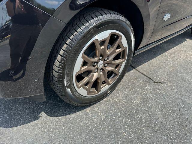 new 2025 Ford Expedition car, priced at $86,010