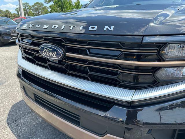 new 2025 Ford Expedition car, priced at $86,010