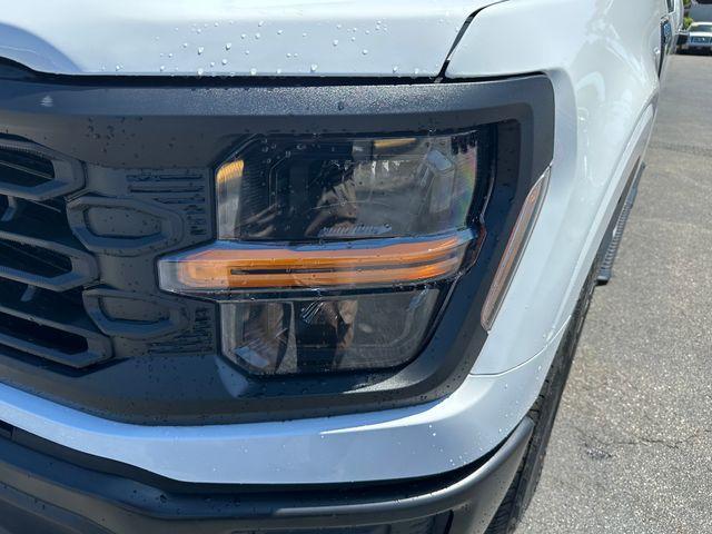 new 2025 Ford F-150 car, priced at $50,285