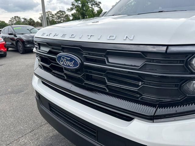 new 2025 Ford Expedition car, priced at $69,405