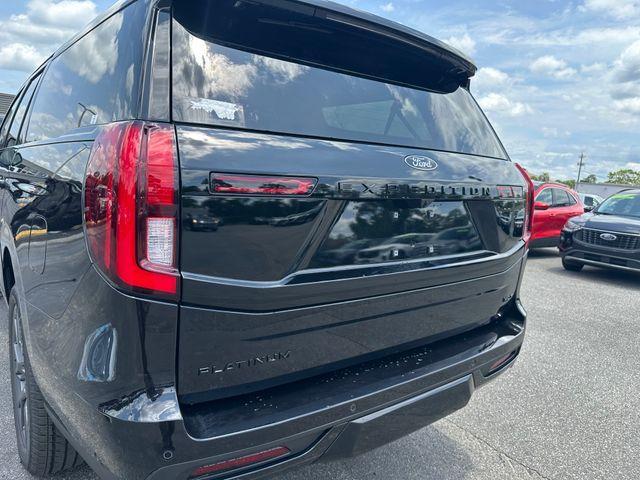 new 2025 Ford Expedition Max car, priced at $86,915
