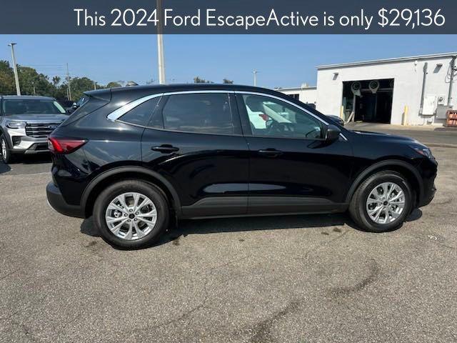 new 2024 Ford Escape car, priced at $29,136