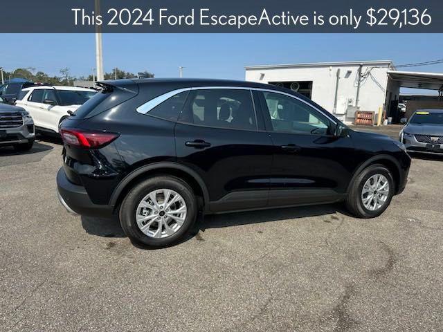 new 2024 Ford Escape car, priced at $29,136