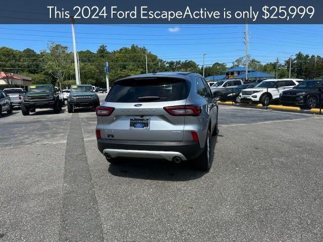 new 2024 Ford Escape car, priced at $25,999