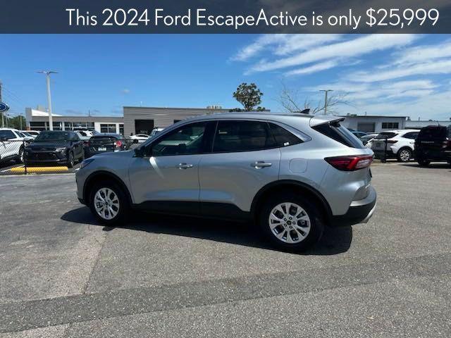 new 2024 Ford Escape car, priced at $25,999