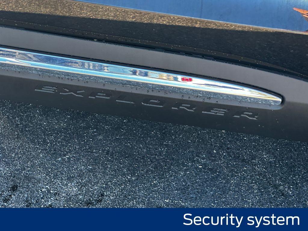 new 2025 Ford Explorer car, priced at $39,995