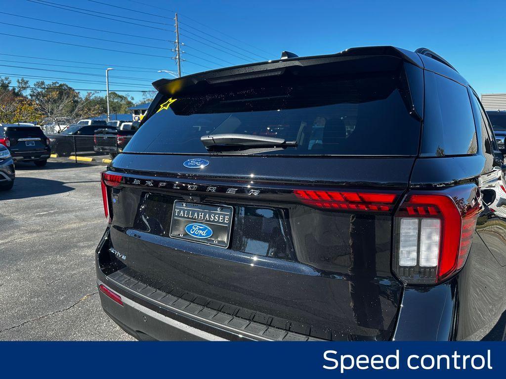 new 2025 Ford Explorer car, priced at $39,995