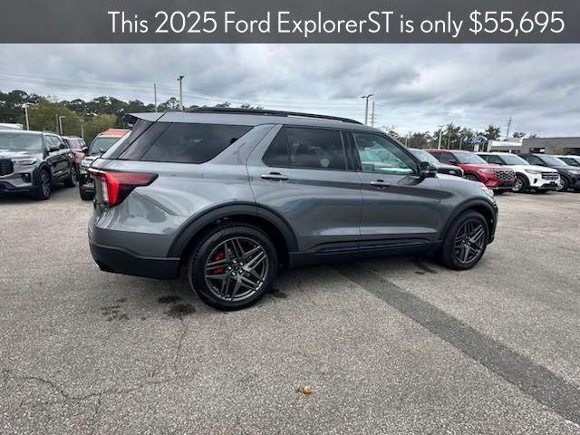 new 2025 Ford Explorer car, priced at $55,695