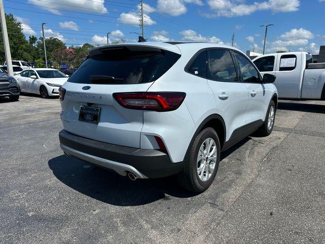 new 2025 Ford Escape car, priced at $29,990