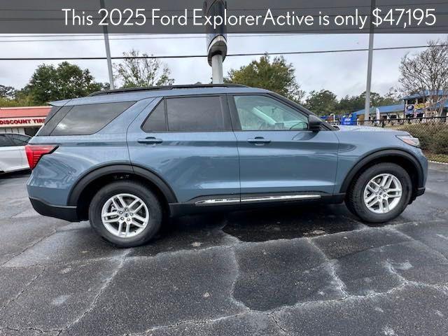 new 2025 Ford Explorer car, priced at $47,195