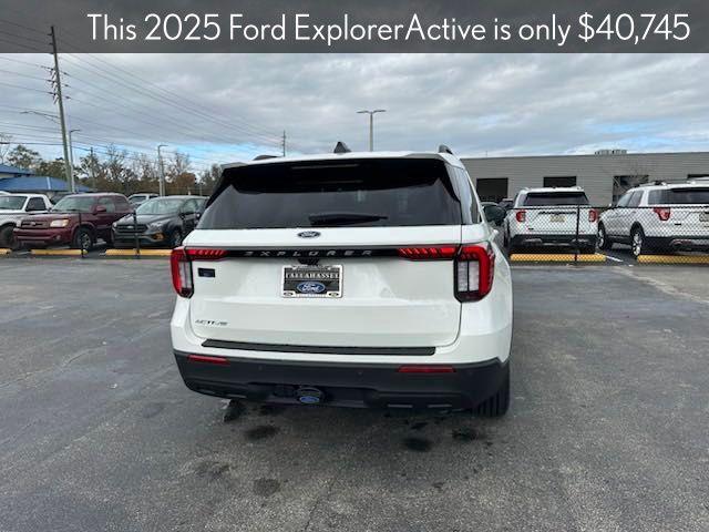 new 2025 Ford Explorer car, priced at $40,745